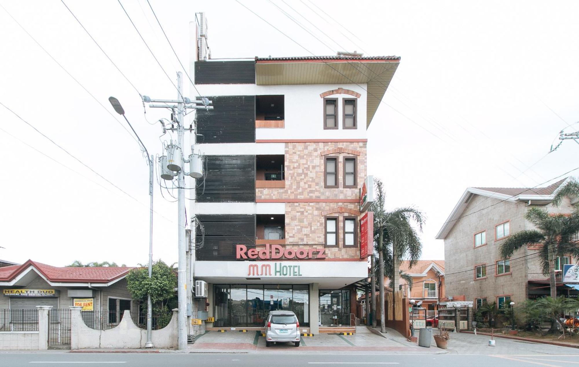 Reddoorz Plus At Mm Hotel Las Pinas Former Reddoorz Plus Near Bamboo Organ Exterior photo